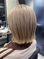 シェリール(CHERiR)&nbsp;ハイトーン×ホワイトブロンド◎外国人風透明感ショートボブ