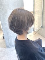 ネリ(NERi)&nbsp;大人女性に人気☆まとまり美シルエットショートボブ