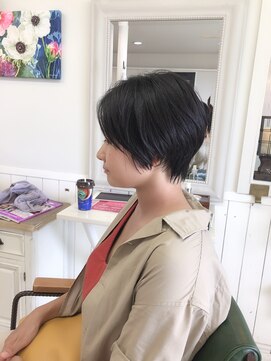 マノンヘアーデザイン(manon hair design..) 黒髪ハンサムショート