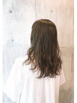 エンリッチヘア(enrich hair)&nbsp;アッシュベージュ　ロングパーマスタイル