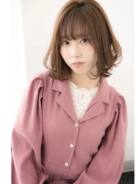 リュドール 可児店(Rue D'or) 大人可愛い重め前髪の小顔ボブ