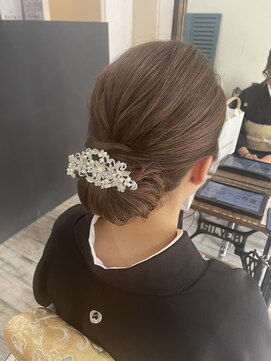 代30代40代着物和装黒留袖訪問着シニヨン結婚式披露宴振袖袴 L マルカ Maruca のヘアカタログ ホットペッパービューティー