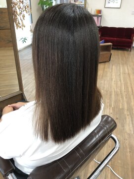 ベイケ(Vaca) 縮毛矯正