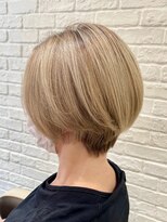 ネオリーブアオバ 高田馬場店(Neolive aoba)&nbsp;イルミナカラー/ベージュカラーで仕上げたショートボブ