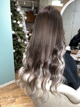 ミラシィ 稲毛(Mirashy) 暗くても可愛いインナーカラーエクステ!