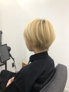 ピックアップ(ｐｉｃｋ ｕｐ) 髪質に合わせたショートスタイル