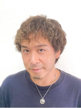 黄ぐまくん美容室 メンズ ランダムパーマ