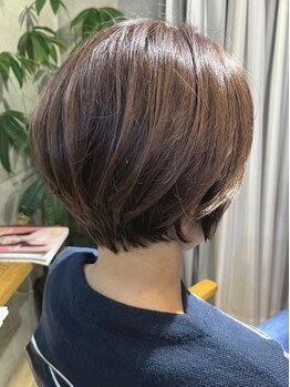 プライベートサロン タケウチ(private salon タケウチ)の写真/綺麗なシルエットに【個性】をプラス。スタイリングしやすいショートカット＆ボブヘアに[舞子]