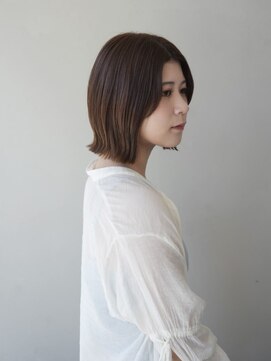 アルウ(Aru) 艶やかナチュラルベージュ