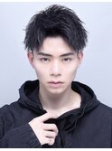 黒髪短髪ツーブロックショート