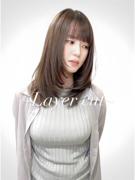 ジ オスカー(THE OSCAR) 「THE OSCAR齊藤」　自然な動き★ナチュラルレイヤースタイル