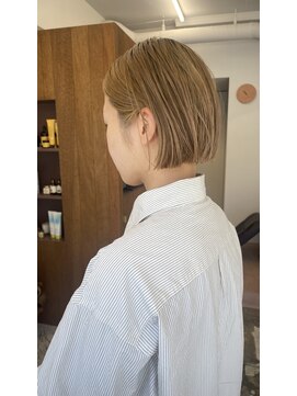 トウ(TOU) コンパクトハイトーンボブ