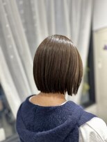 シアート(SHEART)&nbsp;パツッとラインが可愛いミニボブ