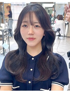 ビューオオサカ(VIEW OSAKA) 小顔に見せるヘア