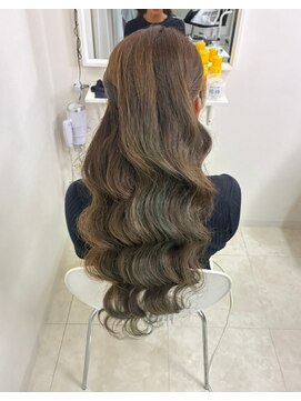 ヘアメイク/着付け/撮影専門店 BlueDaisy ハリウッドウェーブ