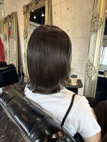 ノイズヘアー(NOISEHAIR) ダークグレージュ×切りっぱなしボブ