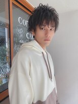 ルービック(Rubik's)&nbsp;シンプル黒髪くせ毛風パーマ/ツーブロックマッシュショート