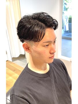 オーラム(OORAM) センターパートニュアンスパーマ