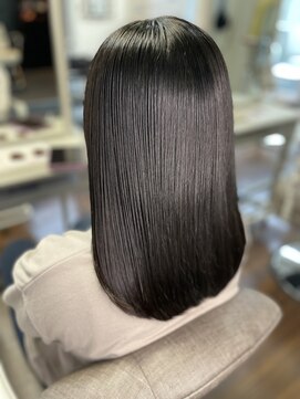 ジウ 上通り(JIU) 20代30代小顔ゆるふわダークアッシュ