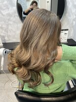 キリカ 新宿東口(KIRIKA)&nbsp;【KIRIKA/横澤】ブリーチだから出来る/ナチュラルミルクブラウン