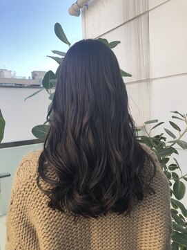 ニューナ(newna) 透明感カラー