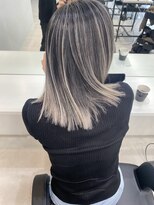 オル('olu)&nbsp;グレージュバレイヤージュbob