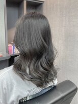 オト(oto) 品のある大人ヘア 透明感アッシュウェーブ
