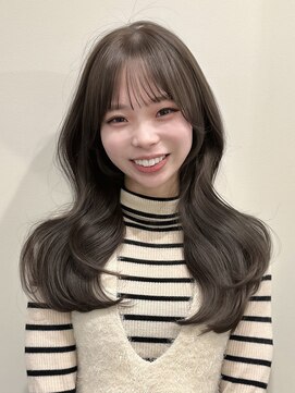 ライン(LINE) 韓国風/レイヤー/小顔/前髪カット/髪質改善/グレージュ/透明感