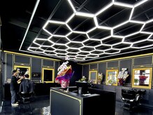 広々空間で男を磨く特別な時間！