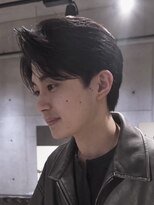 シキ(SIKI)&nbsp;メンズカットカラーパーマ髪質改善センターパート
