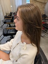 アトリエサロンドットエム(Atelier Salon .M) 毛流れレイヤーカット