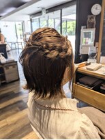 サンカリ SANKARI 船木店 ゆる編み込みハーフアップ