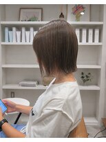 オリガミ トイロ(ORIGAMI TOIRO)&nbsp;外ハネ切りっぱなしボブ