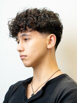 オーシャントーキョーオーバー 渋谷(OCEAN TOKYO OVER)&nbsp;スペインカールラルフカールプードルパーマツーブロックフェード