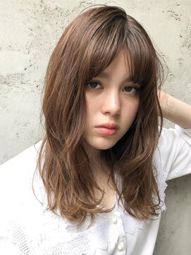 ミィ 表参道(mee.) 【mee.】 ゆるふわウェーブ センターパート 大人可愛い