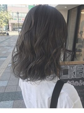 クレア(CREA) 暗髪透明感