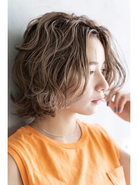 シエナ 渋谷(Siena) siena キャラメルベージュ