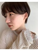 シンプル可愛いハンサムショート