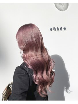 エミュー(emue) 【艶感★ヨシンモリ】韓国ヘアウェーブ巻き髪ダブルカラーピンク