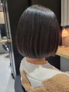 オペラバイジーナ(OPERA by ZINA) 縮毛矯正で王道ショートボブ☆