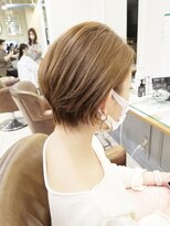 ネオリーブアイム 横浜西口店(Neolive aim)&nbsp;20代～40代小顔ショートボブアッシュブラウン耳掛け