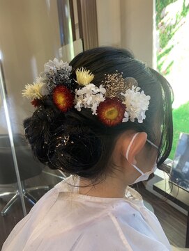 エフプロモーションアルティア(ALTiA) シニヨンスタイル