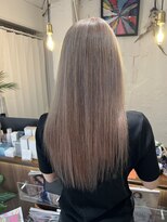 スミ(sumi)&nbsp;アッシュベージュカラー/ミルクティーベージュ/岩田悠