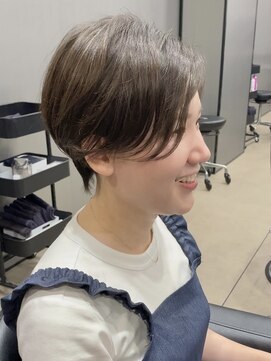 ハルキ ミナト ジャパン オオサカ(HARUKI MINATO japan OSAKA) 30代40代50代小顔似合わせカットくびレイヤーエモージュ大人可愛