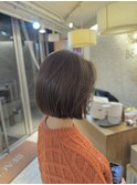 やわらか透け感ミントベージュブリーチなしカラーボブ