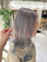 アドア 横浜(ADORE)&nbsp;ホワイトグレー