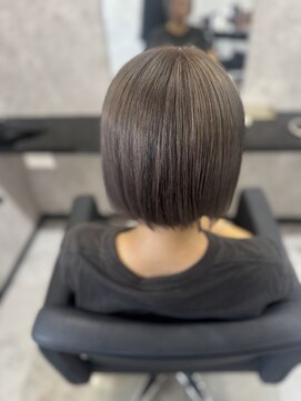 アンダーバー(UNDRvr) グレージュ