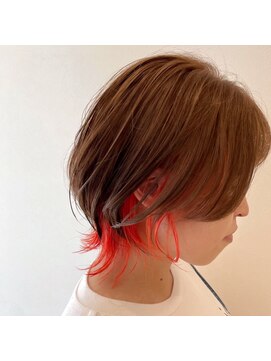 ニコラ(NICOLA) ウルフカット