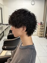 アイズ 海老名(AIZU) ツイストスパイラル ツイスパウルフ 縦落ちパーマ メンズカット