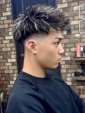 メゾンフォーメン トアロード(Maison for men TorRoad) フェード　メッシュ　ツイストパーマ　ホワイトメッシュ